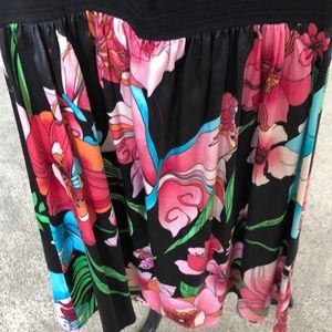 bebe Dresses - Floral halter style sundress bebe Dresses - Floral halter style sundress